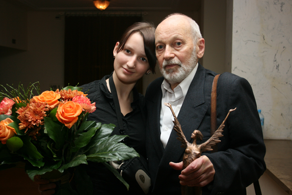 Laureat z ukochaną wnuczką Julią